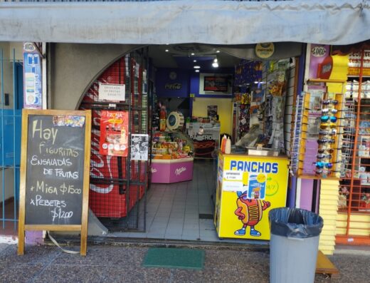 drugstore La De Rulos